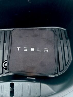 Tesla Mobile Connector Charger (Complete Set w/ Case)